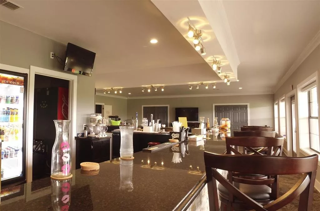 98 CR 2100 Daingerfield, Texas 75638