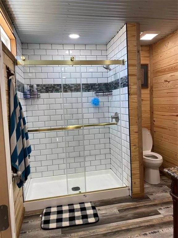 2290 County Road 112 Hico, Texas 76457