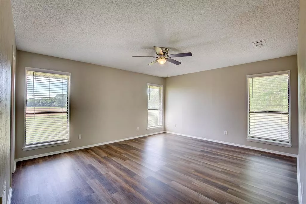 3887 VZ CR 3213 Wills Point, Texas 75169