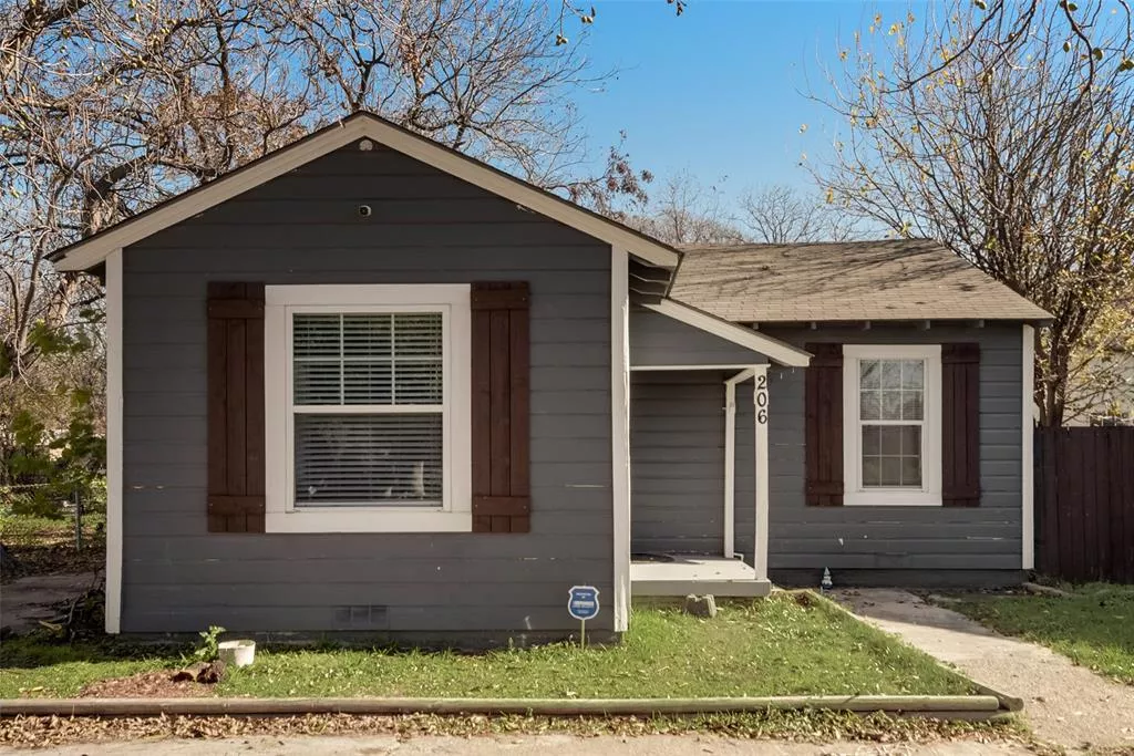 206 15th Street, Grand Prairie, Texas 75050