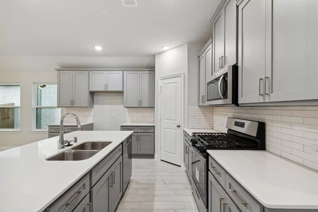 316 Santa Lucia Drive, Anna, Texas 75409