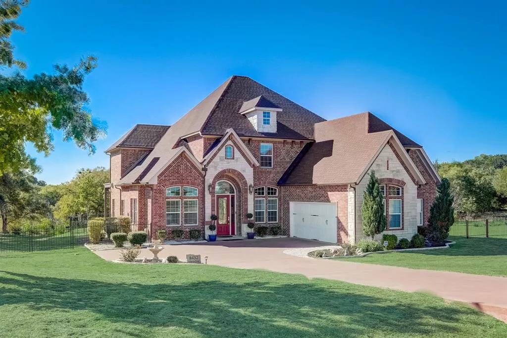 8432 Fullerton Drive, Cleburne, Texas 76033