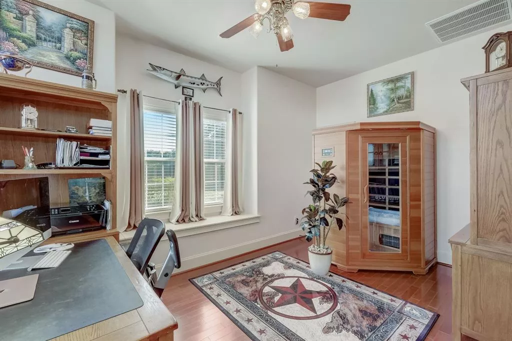 8432 Fullerton Drive, Cleburne, Texas 76033