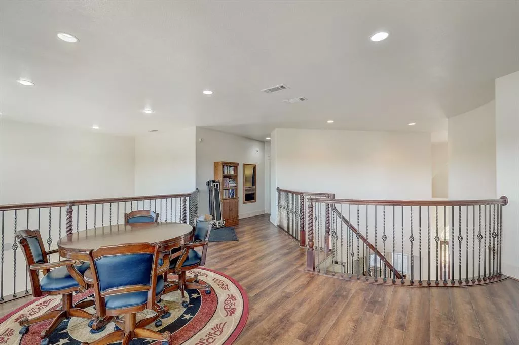 8432 Fullerton Drive, Cleburne, Texas 76033