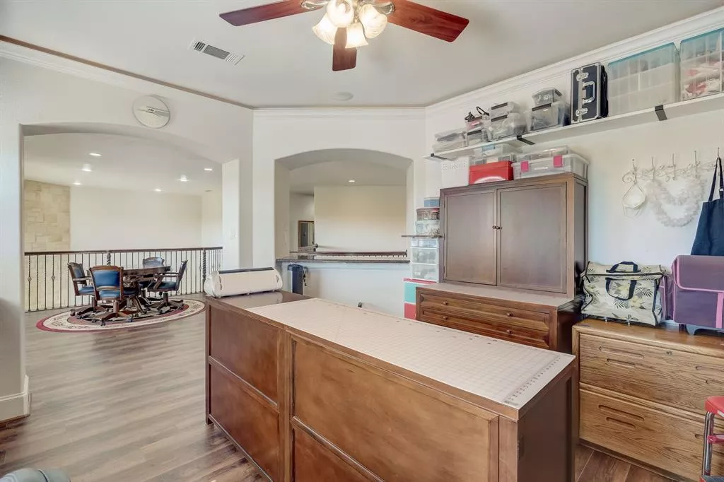 8432 Fullerton Drive, Cleburne, Texas 76033