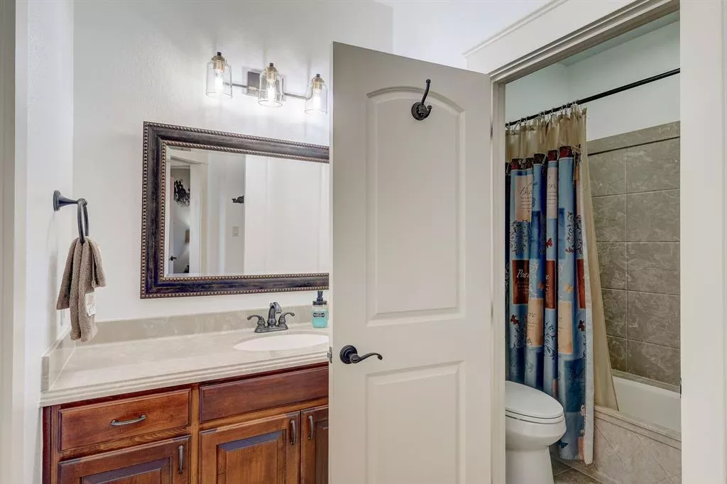 8432 Fullerton Drive, Cleburne, Texas 76033