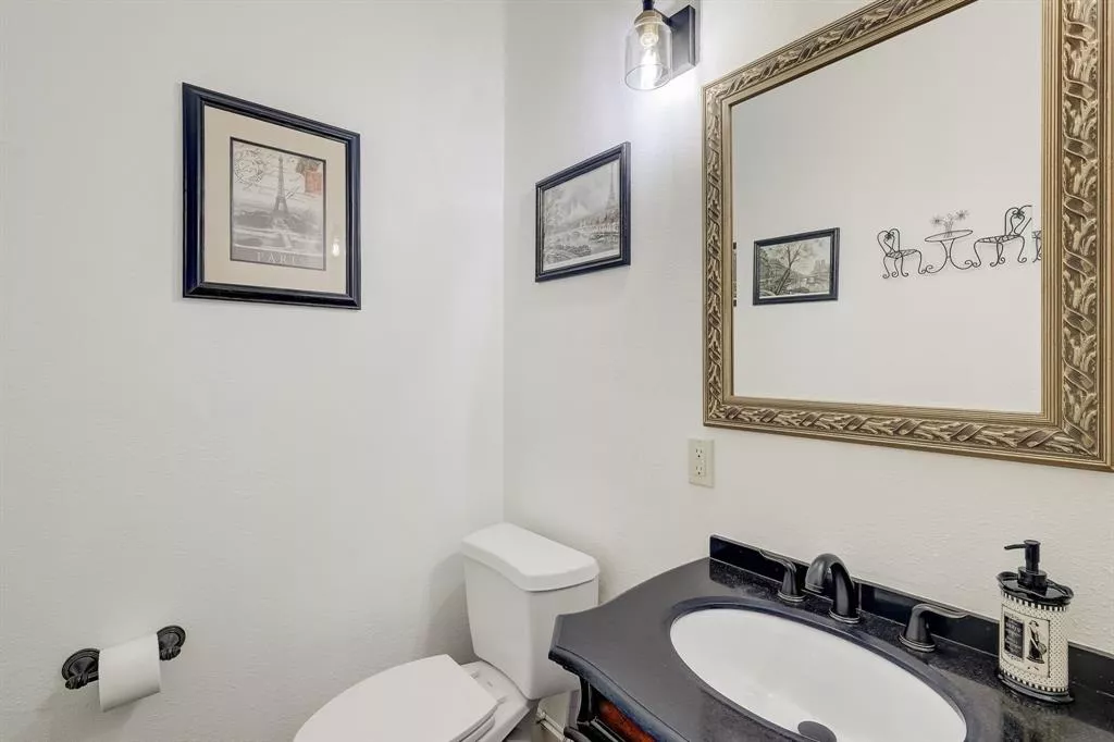 8432 Fullerton Drive, Cleburne, Texas 76033