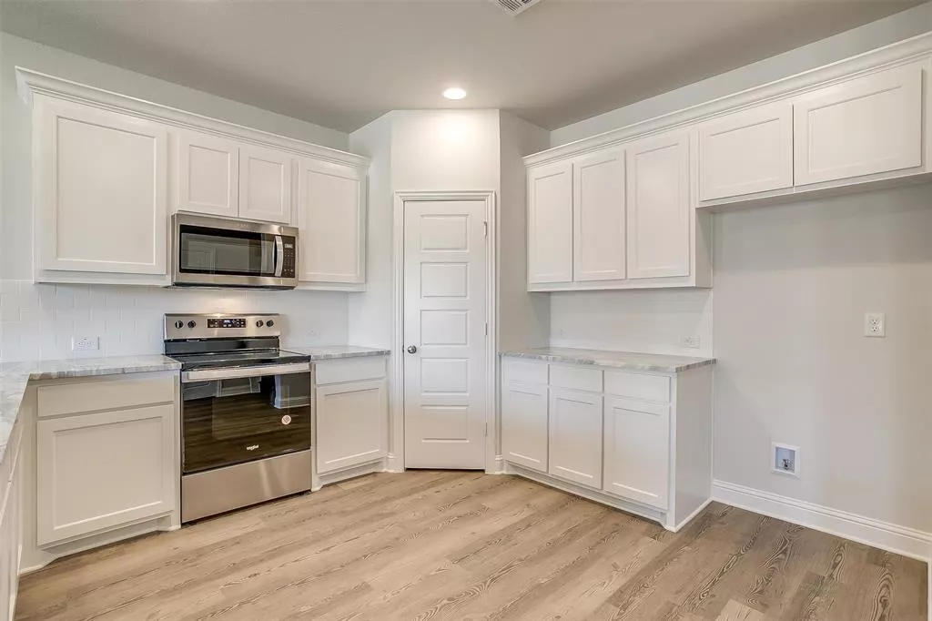 6817 Joelene Rae Drive, Arlington, Texas 76001