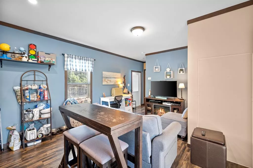 9437 Hilltop Drive, Cleburne, Texas 76033