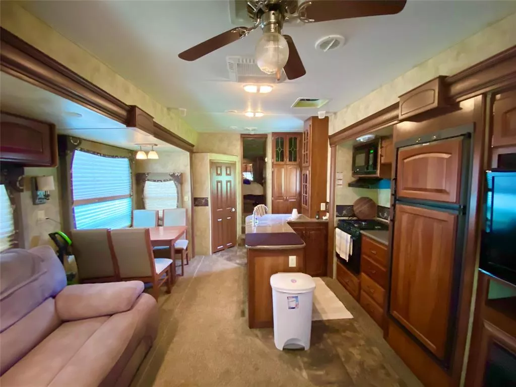 321 Fm 274 Ravenna, Texas 75476