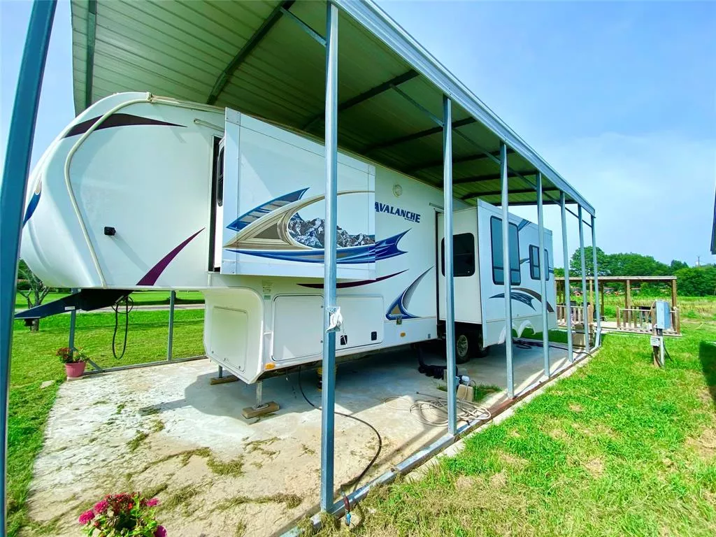 321 Fm 274 Ravenna, Texas 75476