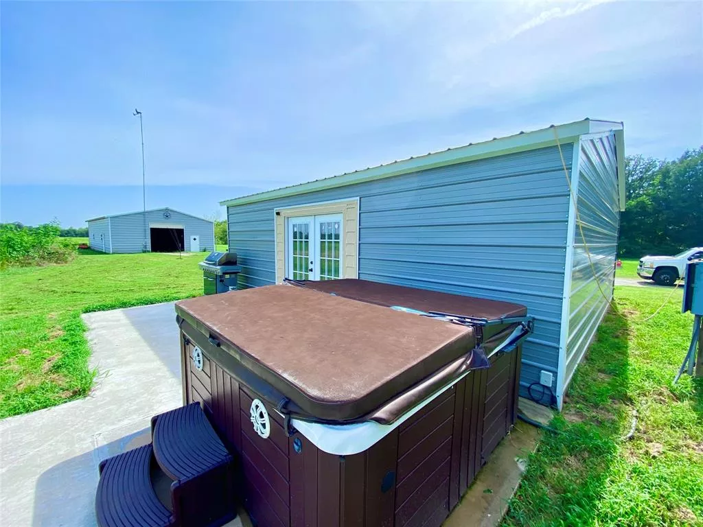 321 Fm 274 Ravenna, Texas 75476