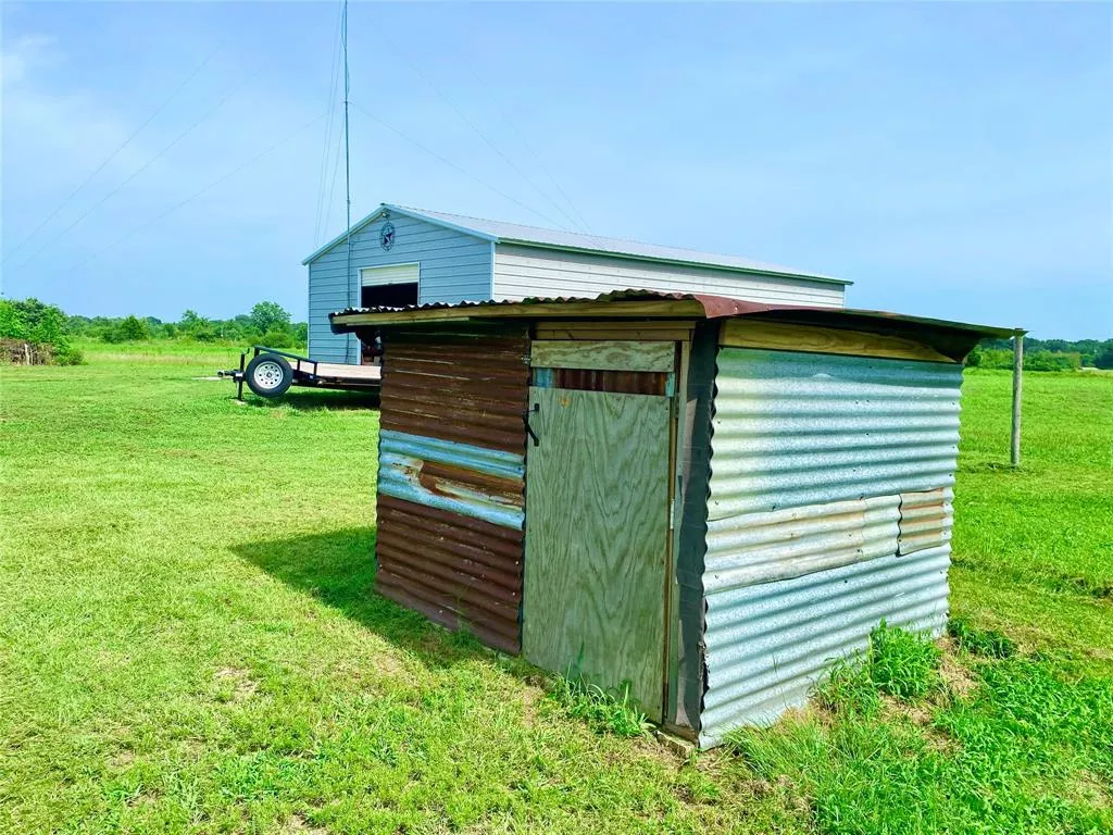 321 Fm 274 Ravenna, Texas 75476