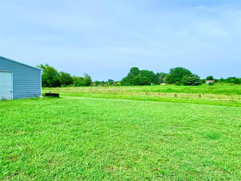 321 Fm 274 Ravenna, Texas 75476