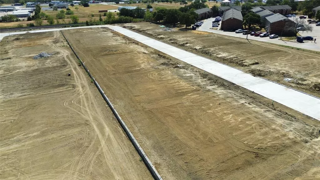 522 N Country Meadow Circle, Cleburne, Texas 76033