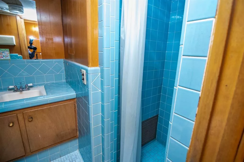 2201 Coggin Avenue, Brownwood, Texas 76801