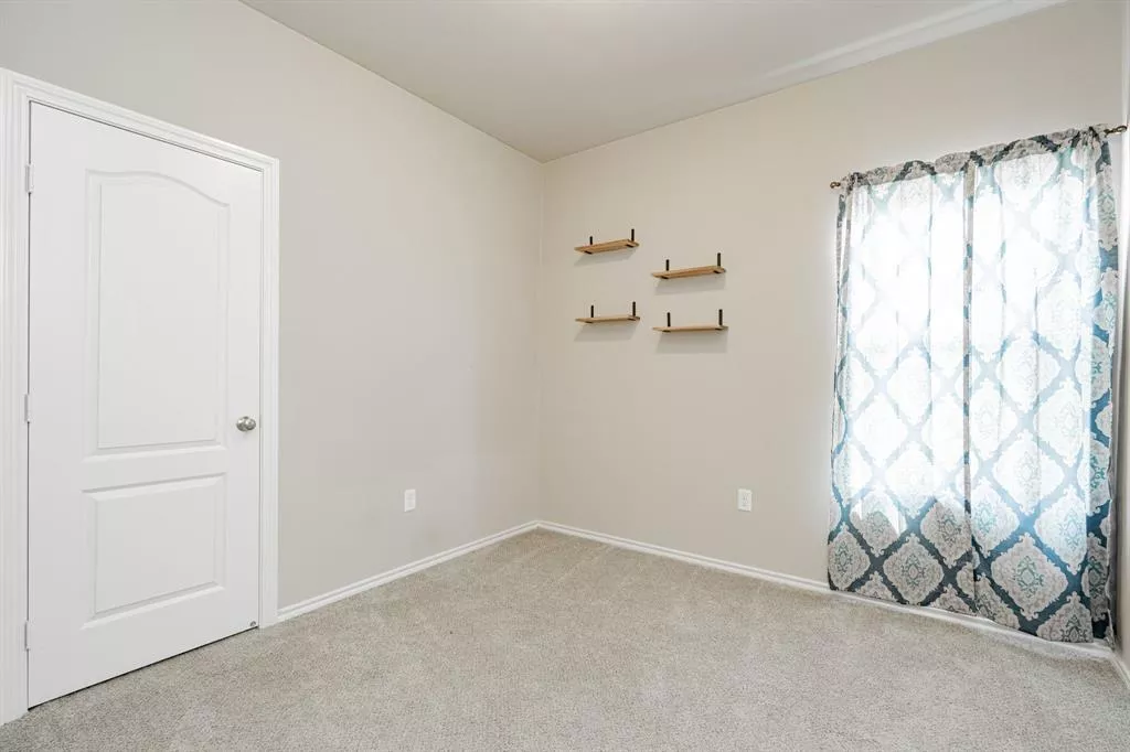 300 Ruffin Road, Mabank, Texas 75147