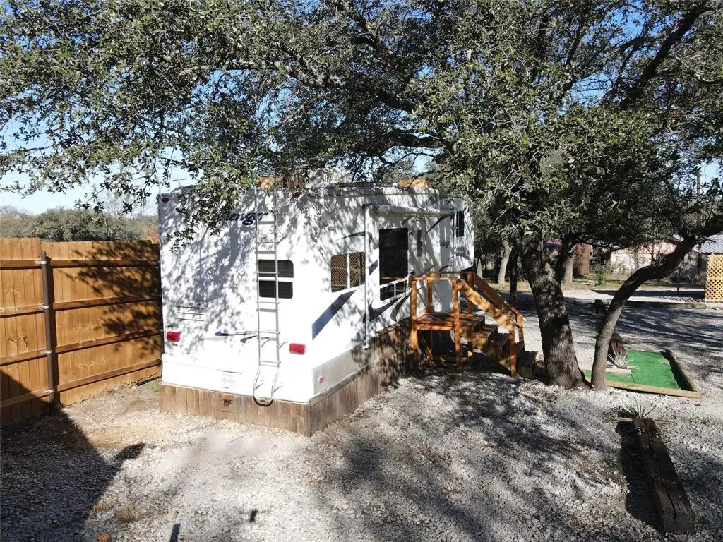 8294 279 Highway, Brownwood, Texas 76801