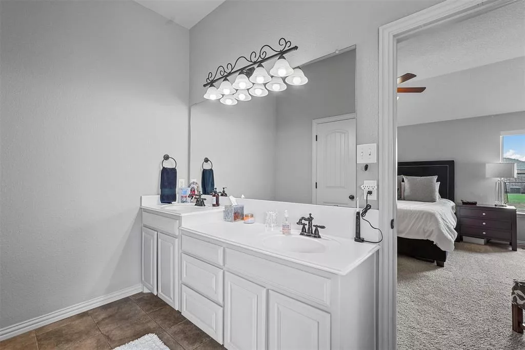 120 Kristin Drive, Aledo, Texas 76008