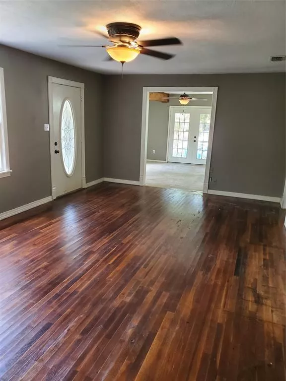 2730 Lincoln Gladewater, Texas 75647