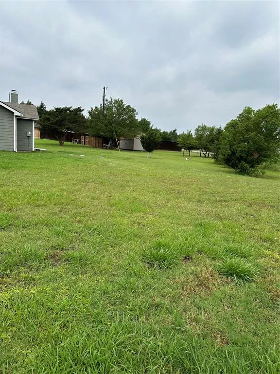 399 willow Drive, Pottsboro, Texas 75076