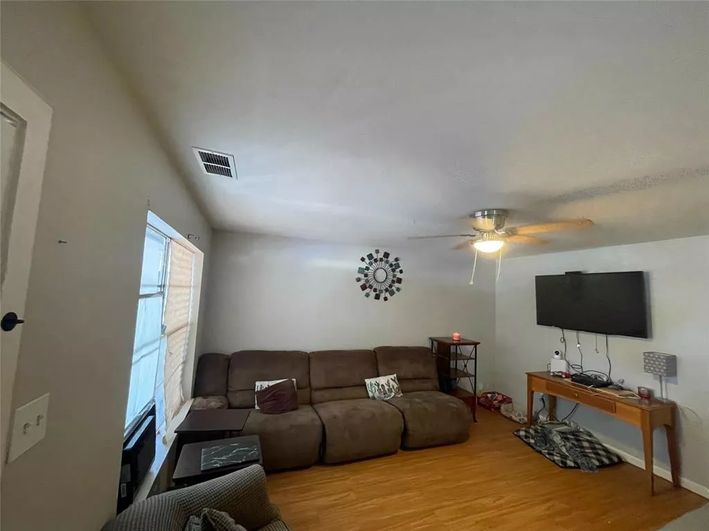 704 La Fonda Circle, Seagoville, Texas 75159