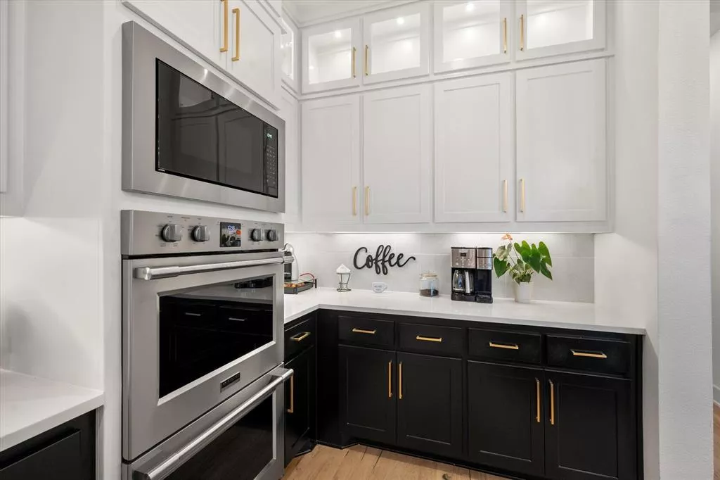 1203 Limestone Ridge Road, Mansfield, Texas 76063