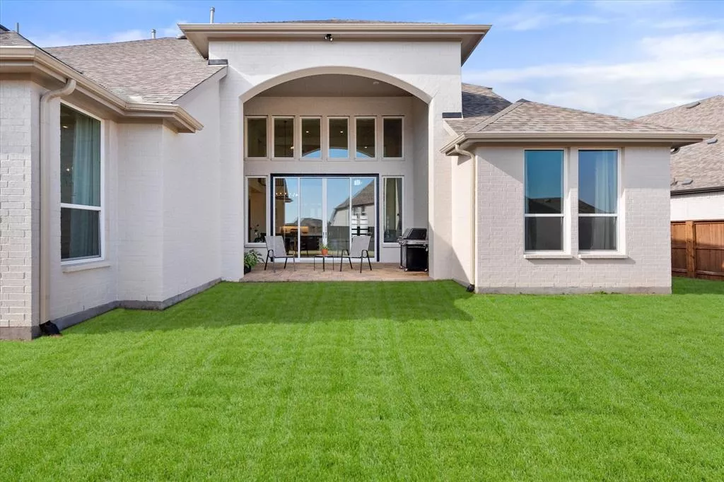 1203 Limestone Ridge Road, Mansfield, Texas 76063