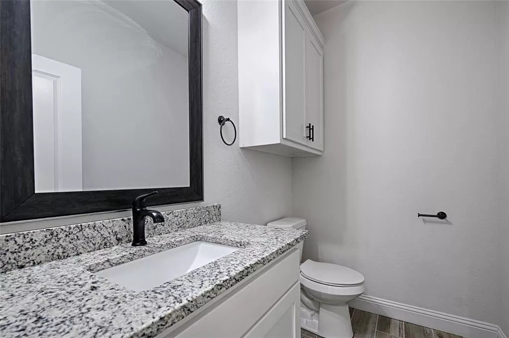 2625 Austin Drive, Granbury, Texas 76048