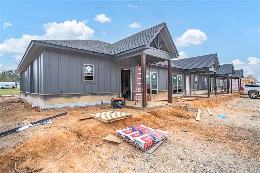 4073 W County Road 152 Bullard, Texas 75757