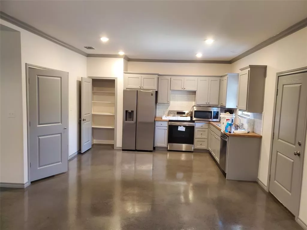 4073 W County Road 152 Bullard, Texas 75757