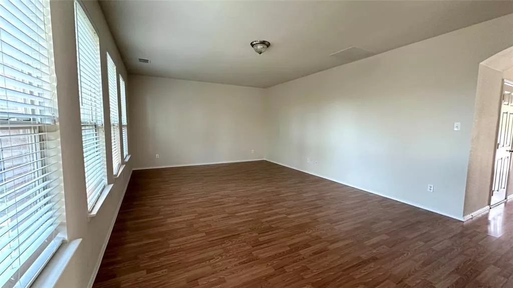 436 Twin Knoll Drive, McKinney, Texas 75071