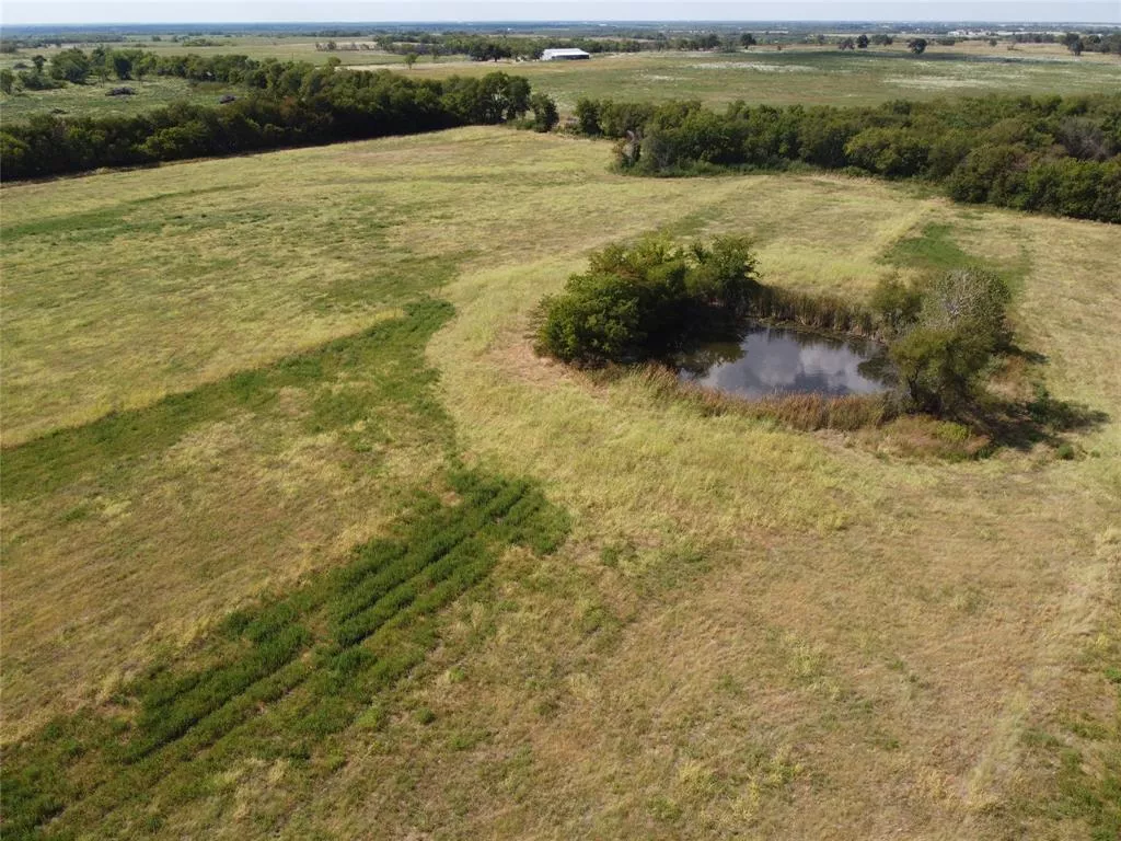 32 ac Fm 1562 Celeste, Texas 75423