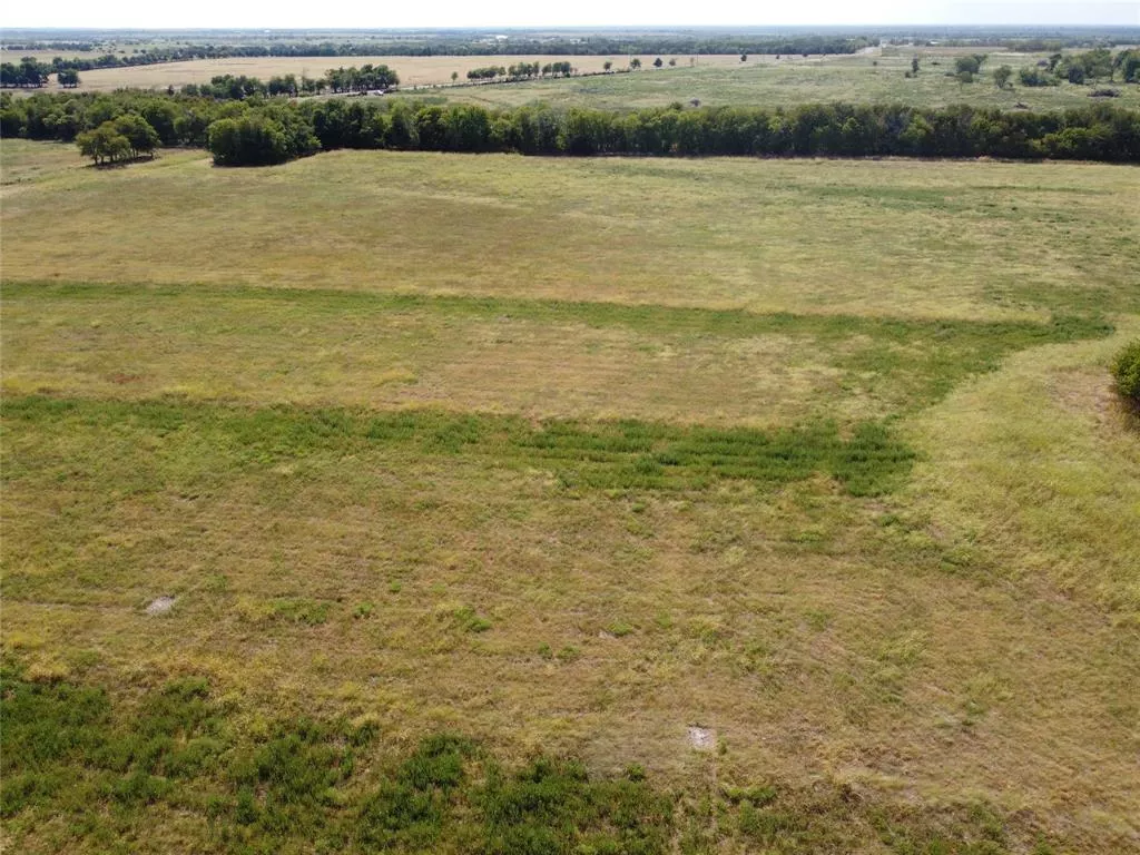 32 ac Fm 1562 Celeste, Texas 75423