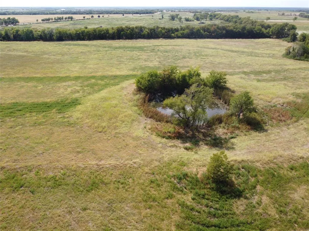 32 ac Fm 1562 Celeste, Texas 75423