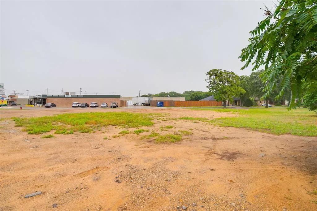 4948 E Belknap Street, Haltom City, Texas 76117