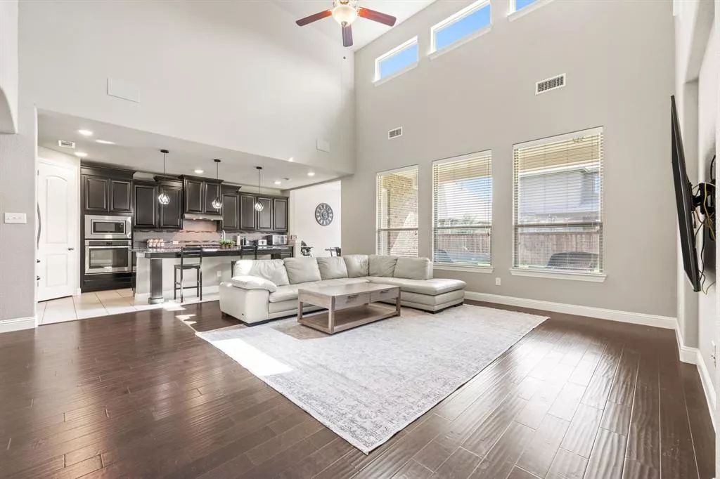 1112 Rendon Place, Mansfield, Texas 76063