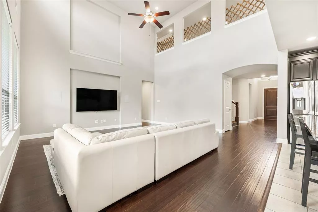 1112 Rendon Place, Mansfield, Texas 76063