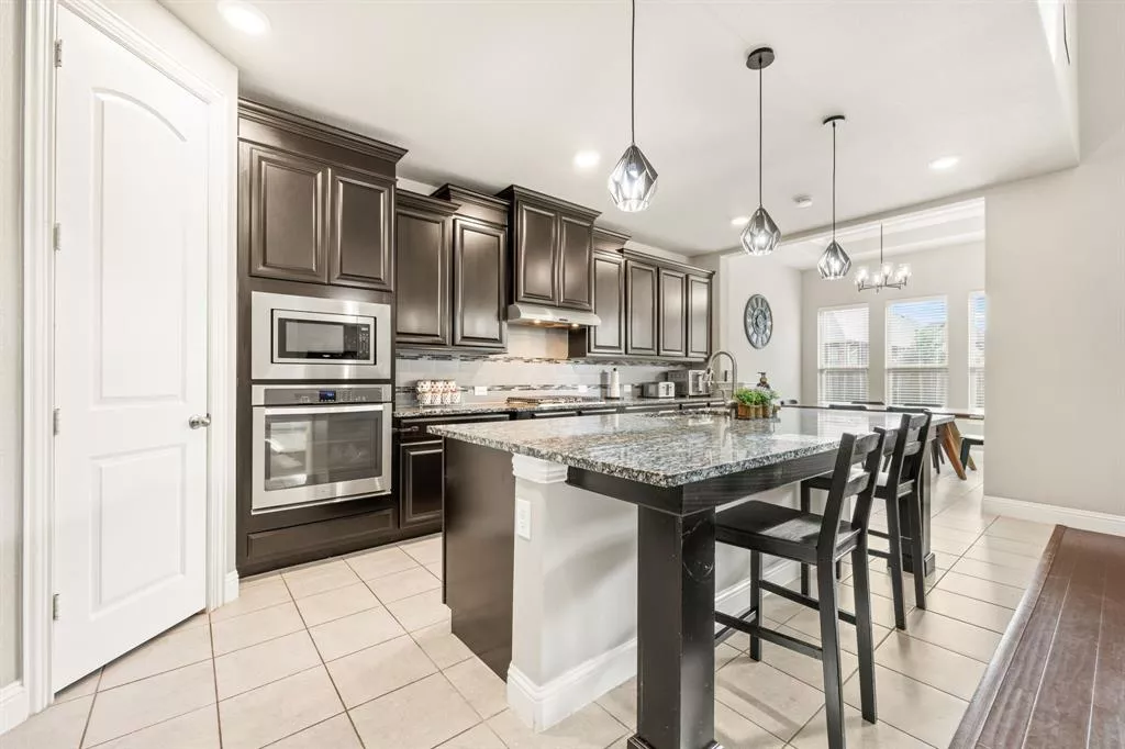 1112 Rendon Place, Mansfield, Texas 76063