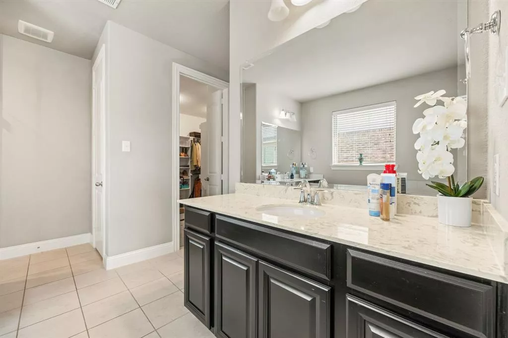 1112 Rendon Place, Mansfield, Texas 76063