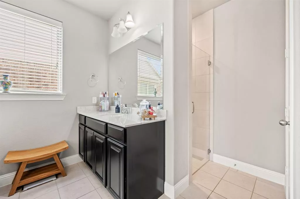 1112 Rendon Place, Mansfield, Texas 76063