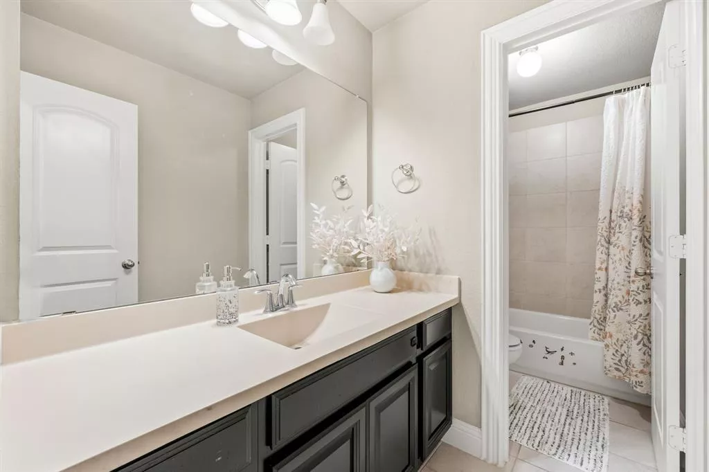 1112 Rendon Place, Mansfield, Texas 76063