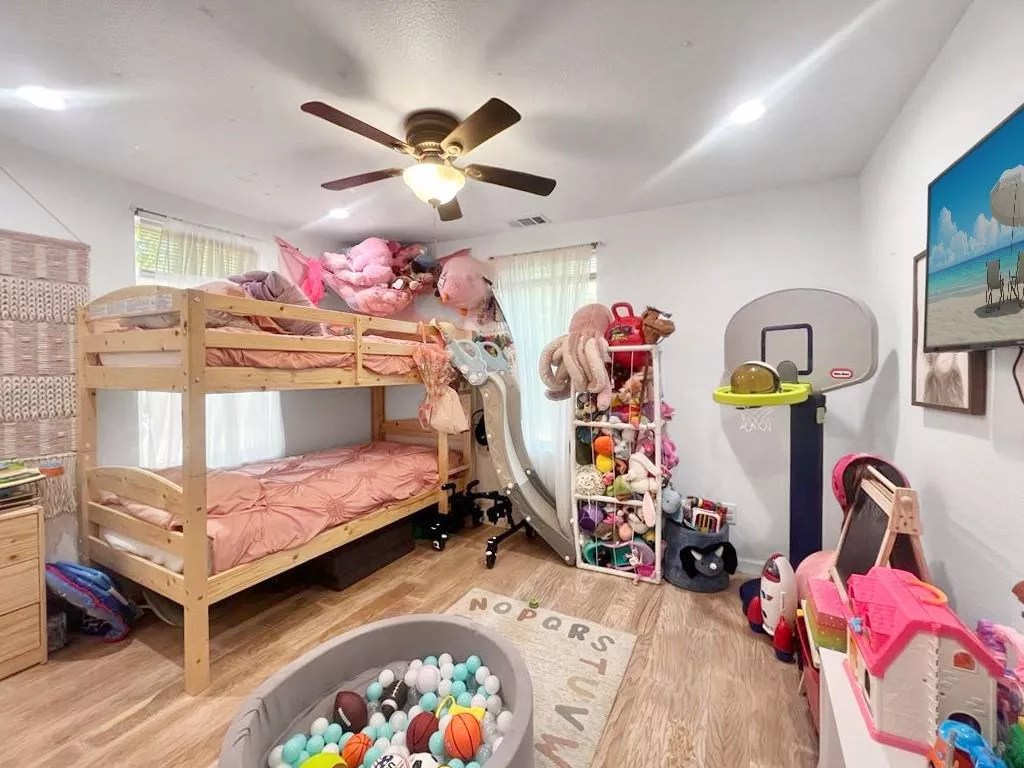 104 W Lone Cedar Pike, Blooming Grove, Texas 76626