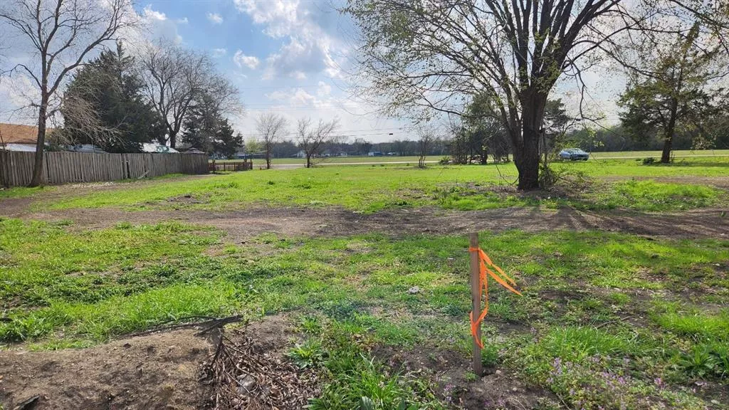 1922 S Sam Houston Road, Mesquite, Texas 75149