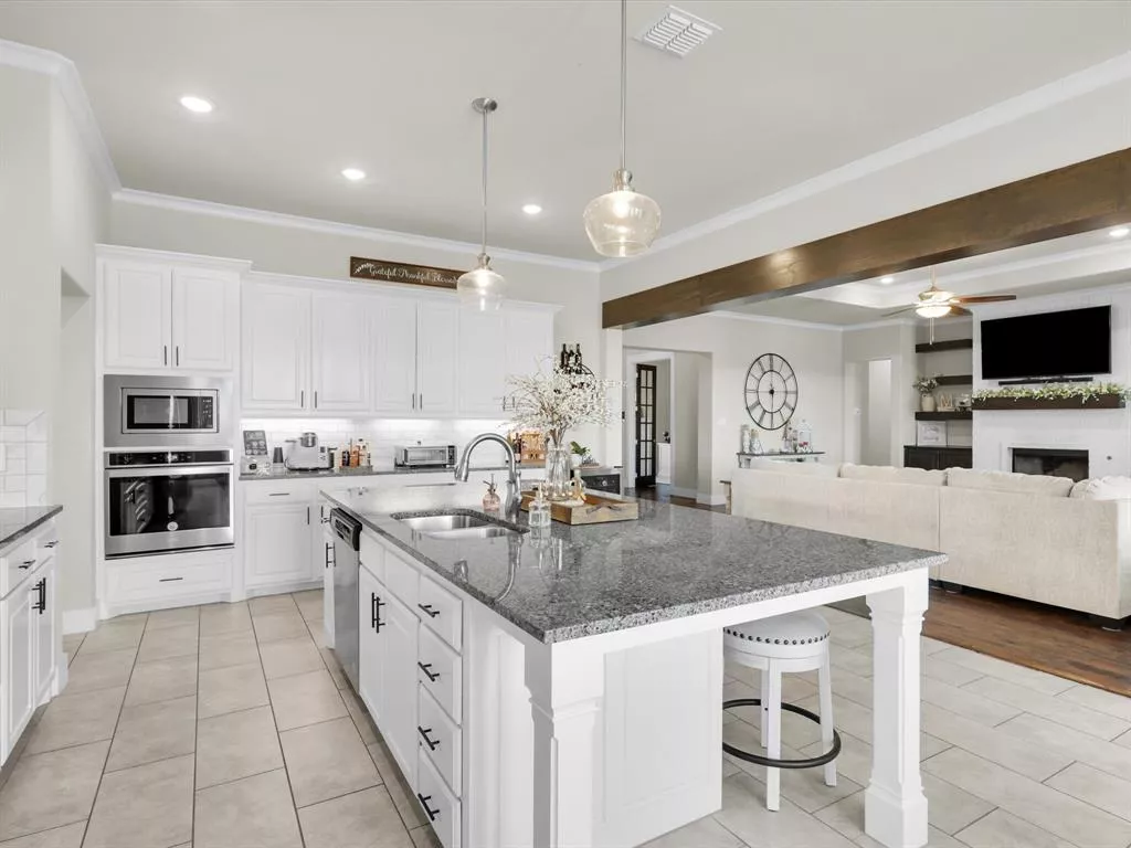 1113 Denton Creek Drive, Justin, Texas 76247