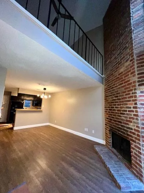 9487 Olde Towne Row, Dallas, Texas 75227