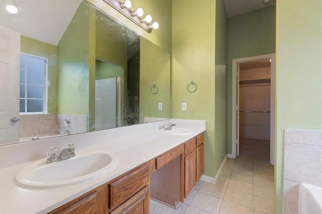 2709 Maci Court, Seagoville, Texas 75159