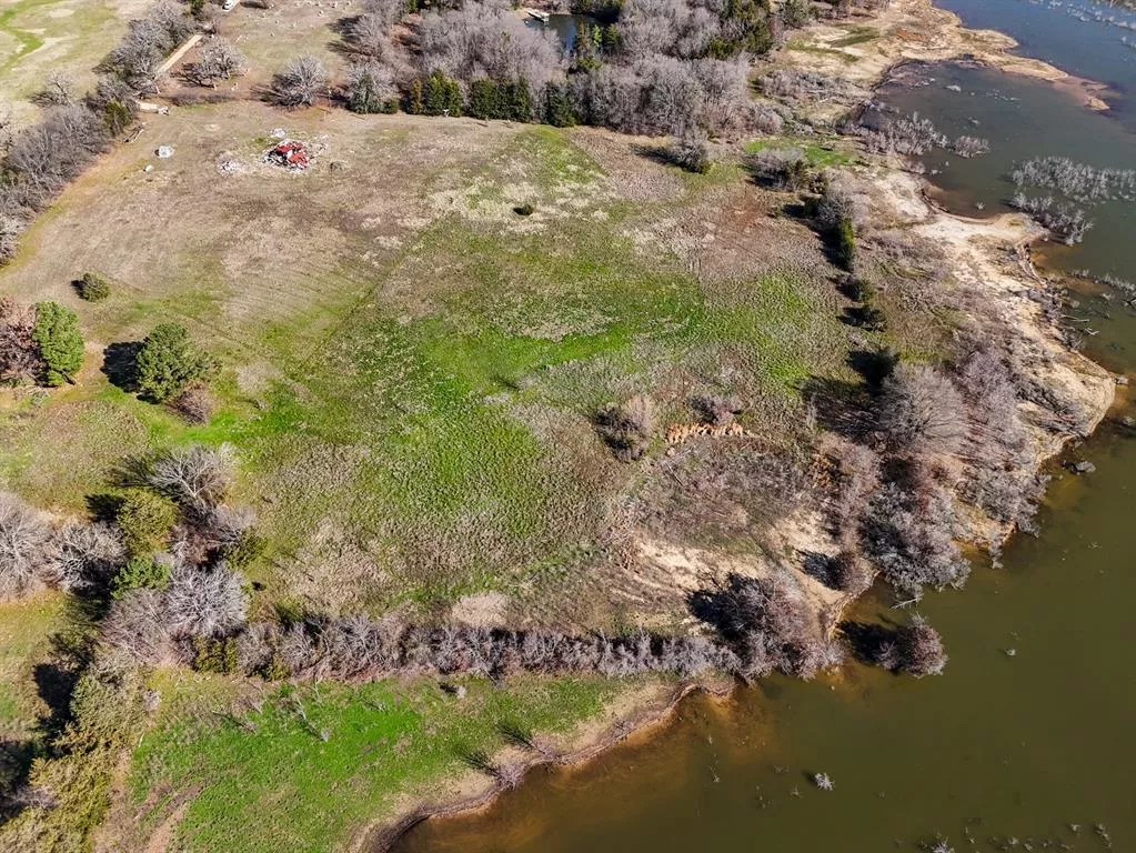 1125 County Road 2670 Telephone, Texas 75488