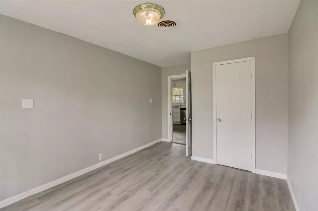 1420 Bennett Drive, Arlington, Texas 76013