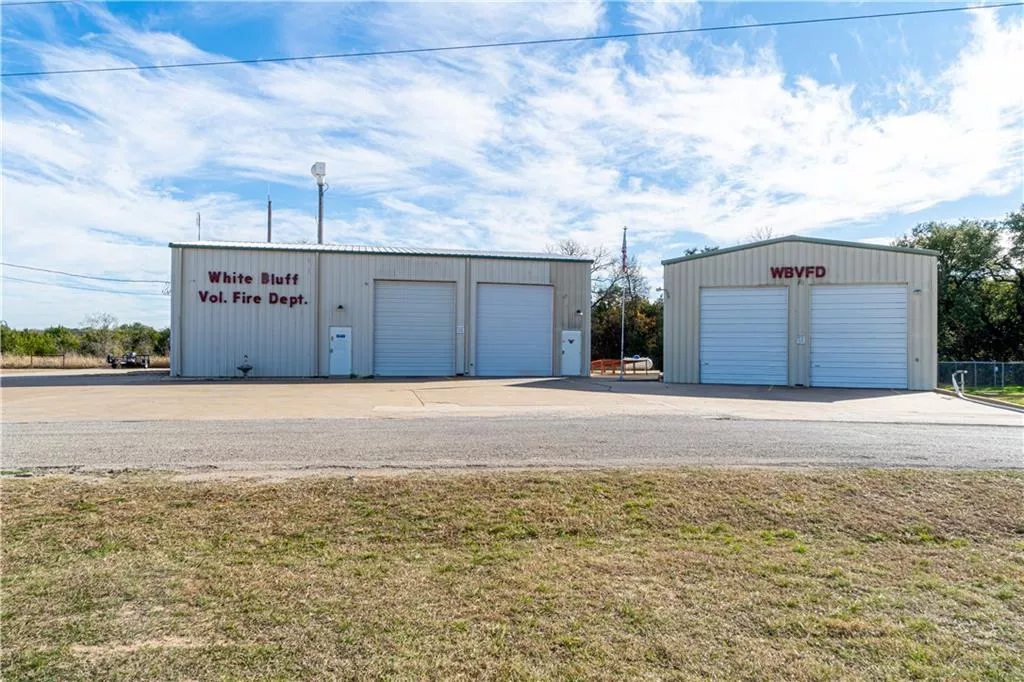 23091 Westmeadow Drive, Whitney, Texas 76692